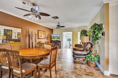 Casa en venta en West Palm Beach, Florida, 2 dormitorios, 77.02 m2 № 1931208 - foto 17