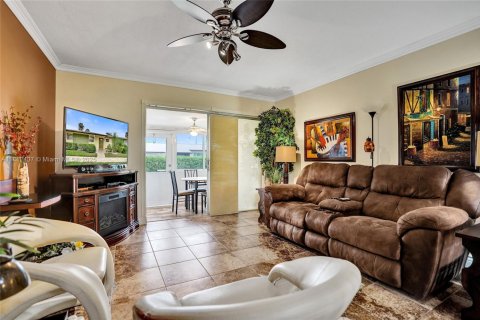 Casa en venta en West Palm Beach, Florida, 2 dormitorios, 77.02 m2 № 1931208 - foto 25