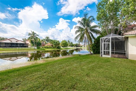 Townhouse in Miramar, Florida 3 bedrooms, 123 sq.m. № 1951467 - photo 8