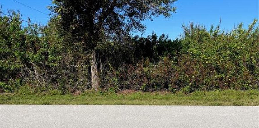 Land in Englewood, Florida № 2160194