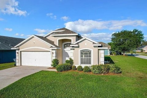Casa en Davenport, Florida 4 dormitorios, 164.07 m2 № 2213979