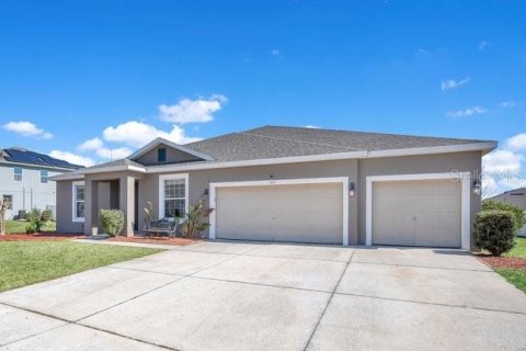 Casa en venta en Deltona, Florida, 5 dormitorios, 285.4 m2 № 2145396 - foto 2