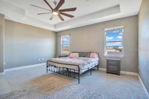 Casa en venta en Deltona, Florida, 5 dormitorios, 285.4 m2 № 2145396 - foto 27