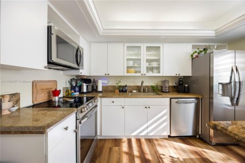 Condo in Coral Springs, Florida, 3 bedrooms  № 1865665 - photo 6