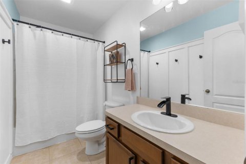 Townhouse in Plant City, Florida 3 bedrooms, 151.62 sq.m. № 2141947 - photo 22