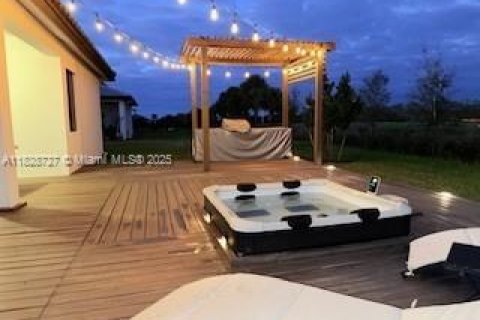 House in Ave Maria, Florida 3 bedrooms № 1977268 - photo 6