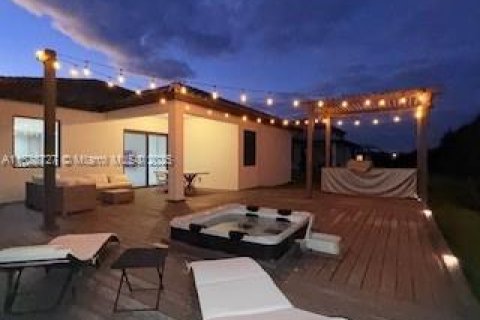 House in Ave Maria, Florida 3 bedrooms № 1977268 - photo 7