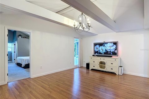 House in Tampa, Florida 2 bedrooms, 109.81 sq.m. № 1855759 - photo 22