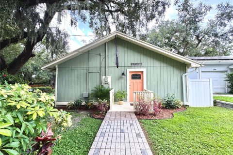 House in Tampa, Florida 2 bedrooms, 109.81 sq.m. № 1855759 - photo 1