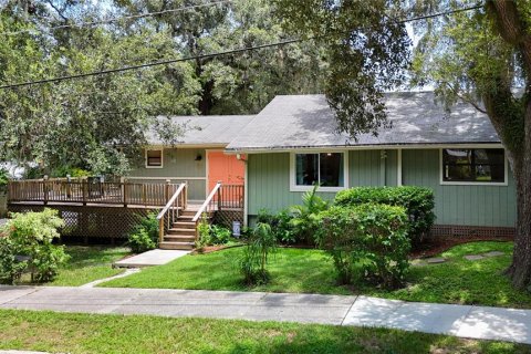 House in Tampa, Florida 2 bedrooms, 109.81 sq.m. № 1855759 - photo 5