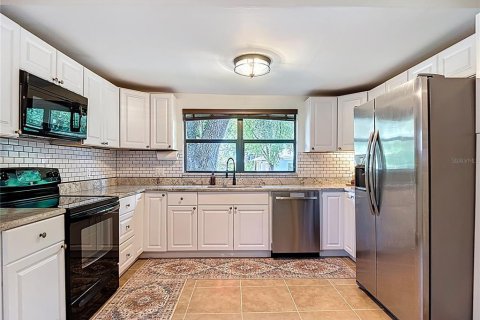 House in Tampa, Florida 2 bedrooms, 109.81 sq.m. № 1855759 - photo 26