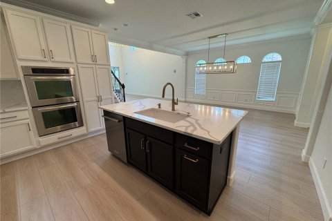 Adosado en alquiler en Orlando, Florida, 4 dormitorios, 246.19 m2 № 1816854 - foto 6