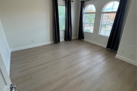 Adosado en alquiler en Orlando, Florida, 4 dormitorios, 246.19 m2 № 1816854 - foto 18