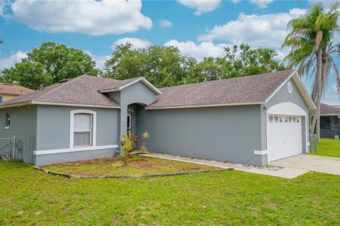 House in Kissimmee, Florida 3 bedrooms, 92.81 sq.m. № 1793784 - photo 17