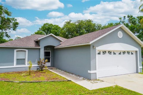 House in Kissimmee, Florida 3 bedrooms, 92.81 sq.m. № 1793784 - photo 15