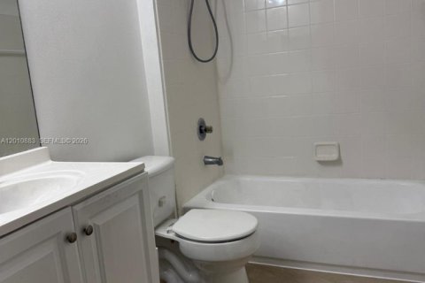 Copropriété à louer à Miramar, Floride: 3 chambres, 107.77 m2 № 2074904 - photo 14