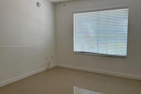 Copropriété à louer à Miramar, Floride: 3 chambres, 107.77 m2 № 2074904 - photo 11