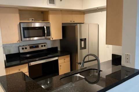 Copropriété à louer à Miramar, Floride: 3 chambres, 107.77 m2 № 2074904 - photo 2