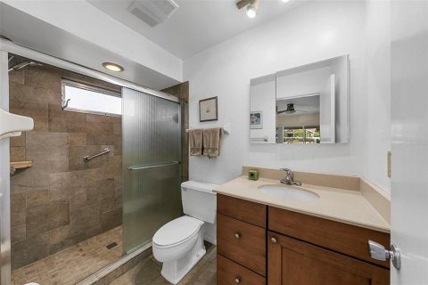 Villa ou maison à vendre à Sarasota, Floride: 2 chambres, 135.27 m2 № 1585607 - photo 28