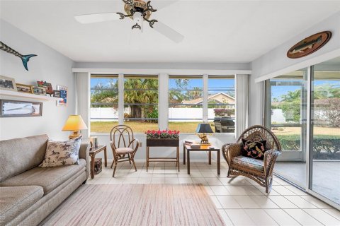 Villa ou maison à vendre à Sarasota, Floride: 2 chambres, 135.27 m2 № 1585607 - photo 23