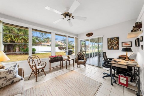 Villa ou maison à vendre à Sarasota, Floride: 2 chambres, 135.27 m2 № 1585607 - photo 21