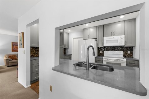 Villa ou maison à vendre à Sarasota, Floride: 2 chambres, 135.27 m2 № 1585607 - photo 15