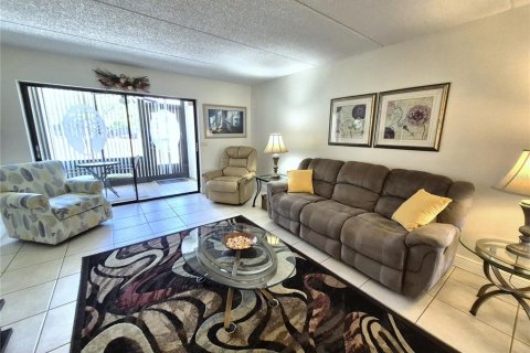Condominio en alquiler en Oldsmar, Florida, 2 dormitorios, 81.66 m2 № 2111278 - foto 6