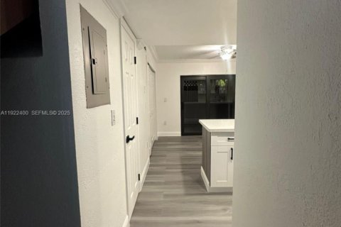 Купить таунхаус в Хайалиа, Флорида 2 спальни, 82.03м2, № 1982859 - фото 6
