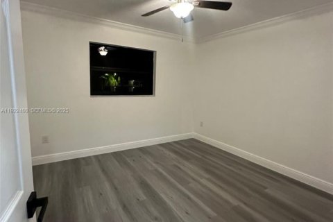 Купить таунхаус в Хайалиа, Флорида 2 спальни, 82.03м2, № 1982859 - фото 18