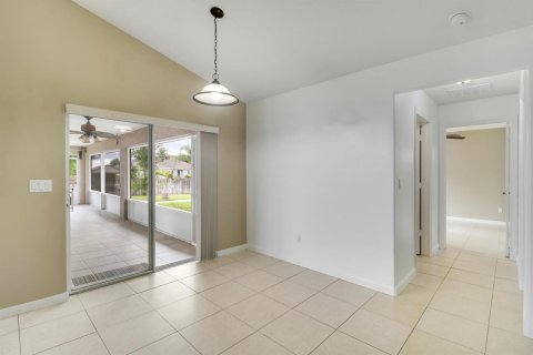 Casa en venta en Port St. Lucie, Florida, 4 dormitorios, 214.6 m2 № 2251765 - foto 16