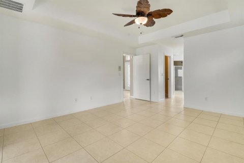 Casa en venta en Port St. Lucie, Florida, 4 dormitorios, 214.6 m2 № 2251765 - foto 25
