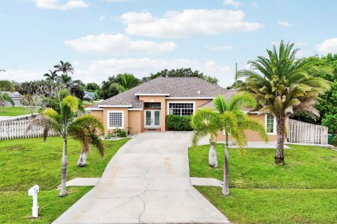 Casa en venta en Port St. Lucie, Florida, 4 dormitorios, 214.6 m2 № 2251765 - foto 3