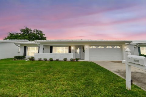 Condo in Pinellas Park, Florida, 2 bedrooms  № 1900063 - photo 4