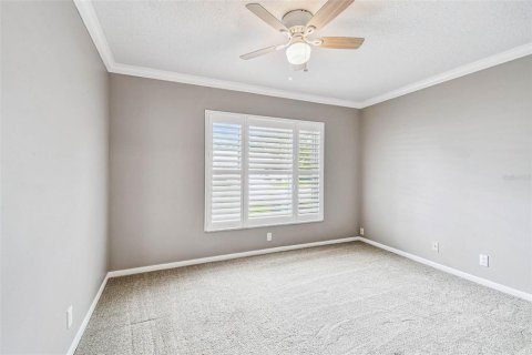 Condo in Pinellas Park, Florida, 2 bedrooms  № 1900063 - photo 27