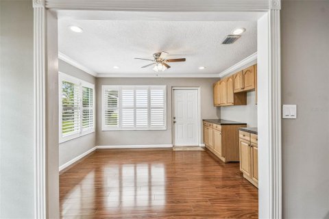 Condo in Pinellas Park, Florida, 2 bedrooms  № 1900063 - photo 21