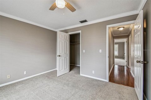 Condo in Pinellas Park, Florida, 2 bedrooms  № 1900063 - photo 28