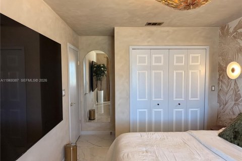 Снять в аренду виллу или дом в Майами, Флорида 4 спальни, 161.93м2, № 2032616 - фото 6