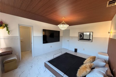 Снять в аренду виллу или дом в Майами, Флорида 4 спальни, 161.93м2, № 2032616 - фото 20