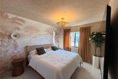 Снять в аренду виллу или дом в Майами, Флорида 4 спальни, 161.93м2, № 2032616 - фото 2