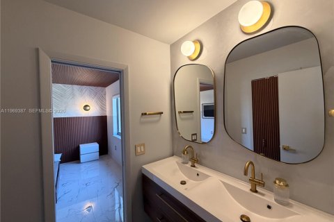 Снять в аренду виллу или дом в Майами, Флорида 4 спальни, 161.93м2, № 2032616 - фото 25