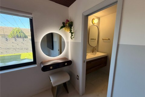 Снять в аренду виллу или дом в Майами, Флорида 4 спальни, 161.93м2, № 2032616 - фото 23