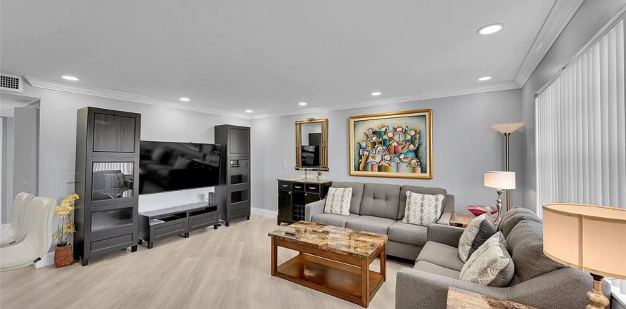 Condo in Delray Beach, Florida, 2 bedrooms  № 2187442