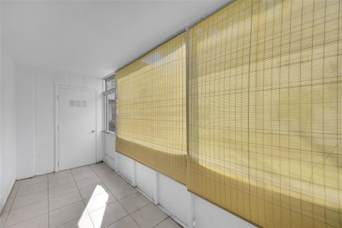 Condo in Delray Beach, Florida, 2 bedrooms  № 2187442 - photo 17