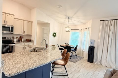 Villa ou maison à vendre à North Port, Floride: 4 chambres, 216.37 m2 № 2403518 - photo 13