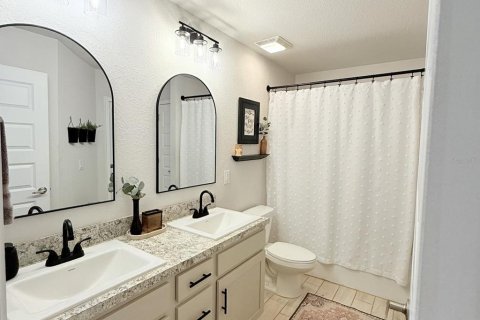 Villa ou maison à vendre à North Port, Floride: 4 chambres, 216.37 m2 № 2403518 - photo 21