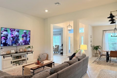 Villa ou maison à vendre à North Port, Floride: 4 chambres, 216.37 m2 № 2403518 - photo 8