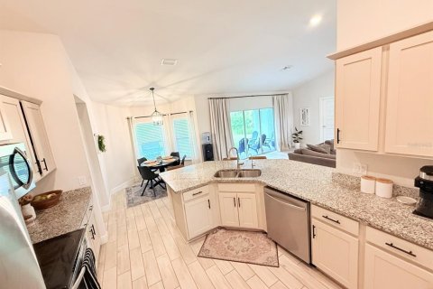 Villa ou maison à vendre à North Port, Floride: 4 chambres, 216.37 m2 № 2403518 - photo 17