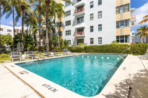Condominio en venta en Miami Beach, Florida, 37.16 m2 № 2045022 - foto 23