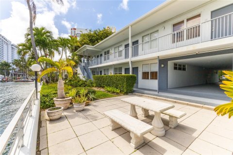 Condominio en venta en Miami Beach, Florida, 37.16 m2 № 2045022 - foto 20