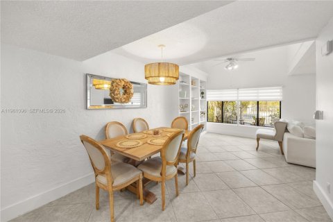 Touwnhouse à vendre à Davie, Floride: 2 chambres, 126.16 m2 № 2021999 - photo 5